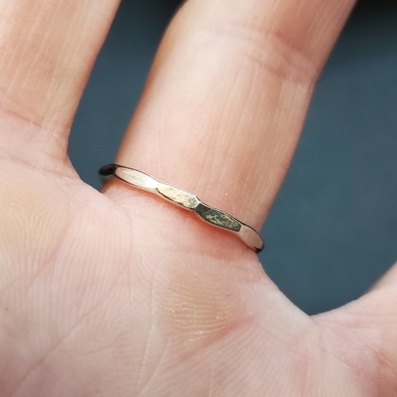 Size 7 Sterling Silver Cool Handmade Hammered Heart Ring - Picture 3 of 6